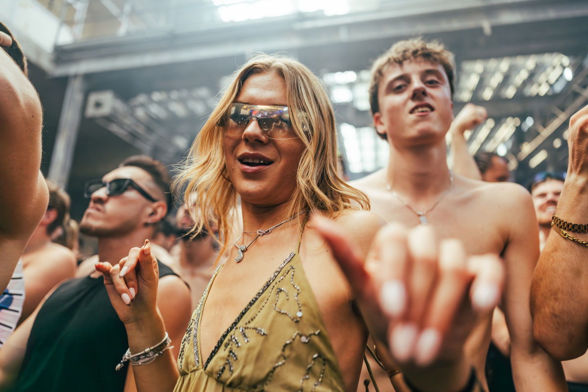 Loading... just a sec